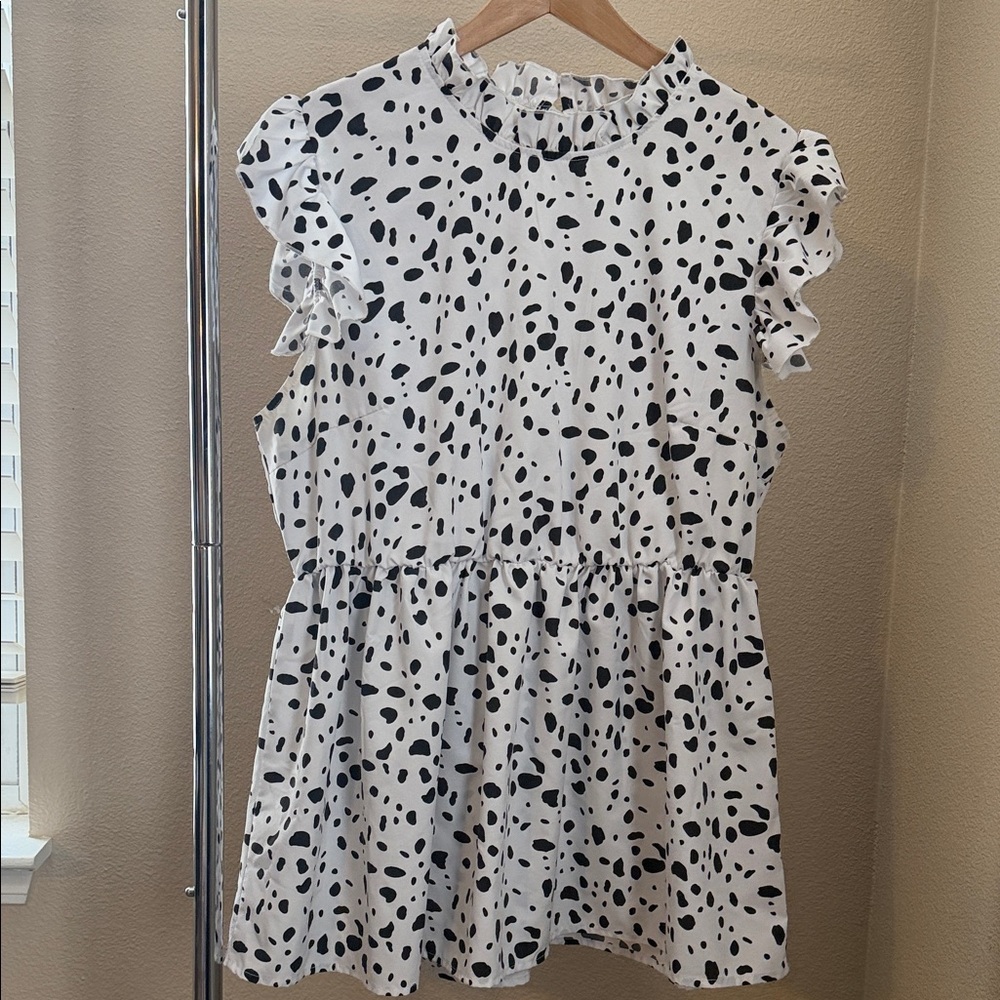 SHEIN Black and White Ruffle Blouse